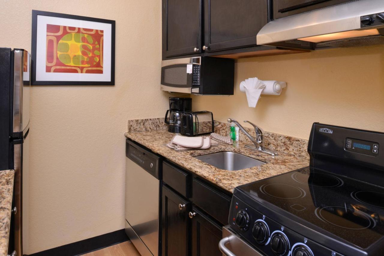 Candlewood Suites Miami Lakes By Ihg Eksteriør bilde