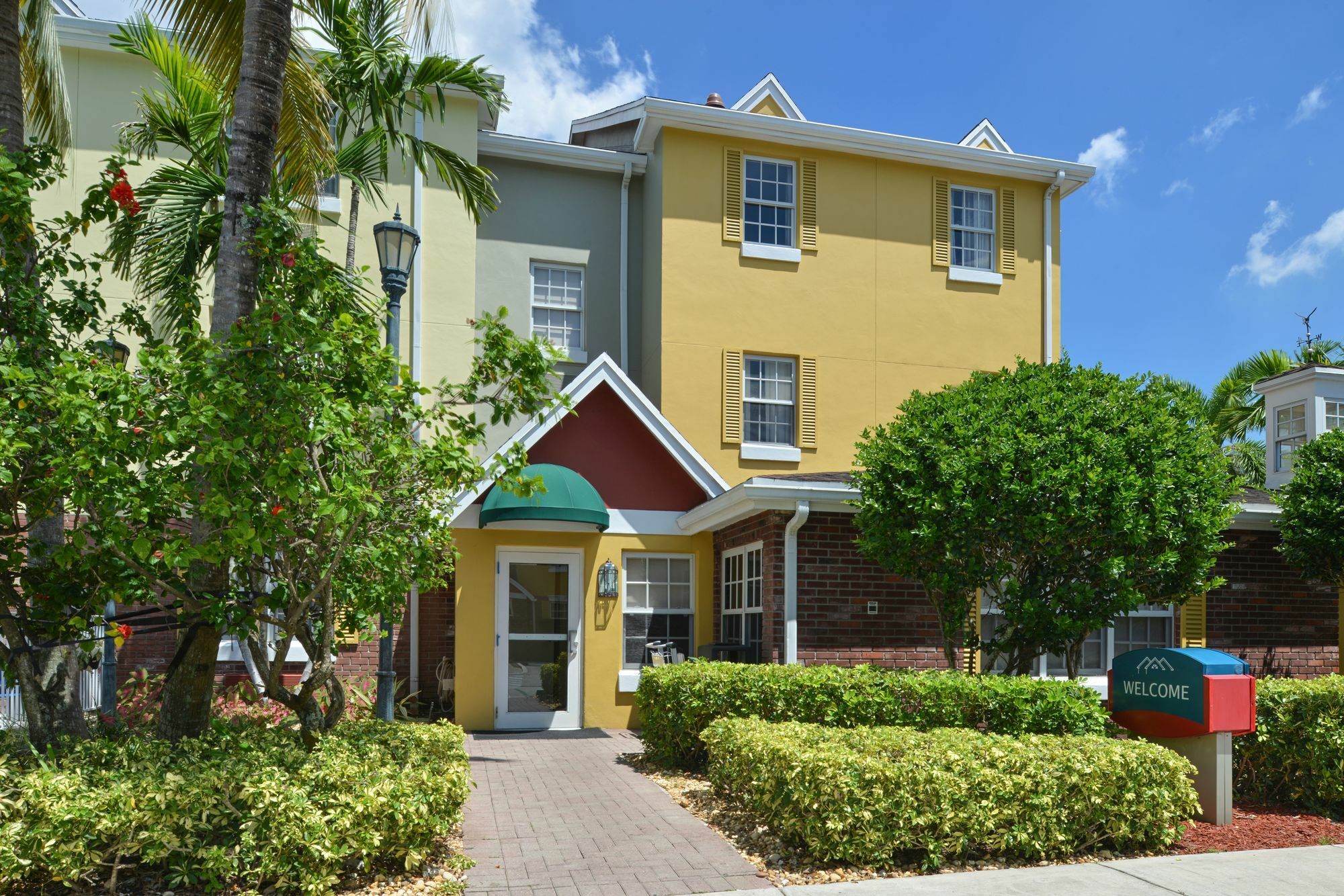 Candlewood Suites Miami Lakes By Ihg Eksteriør bilde